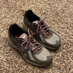 Great condition ASICS Running/Athletic Shoes